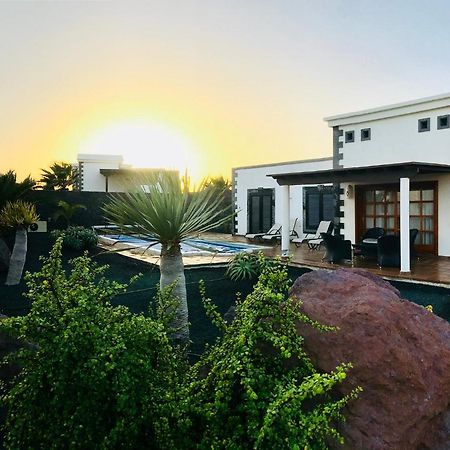Villa Alejandro Playa Blanca  Exterior photo